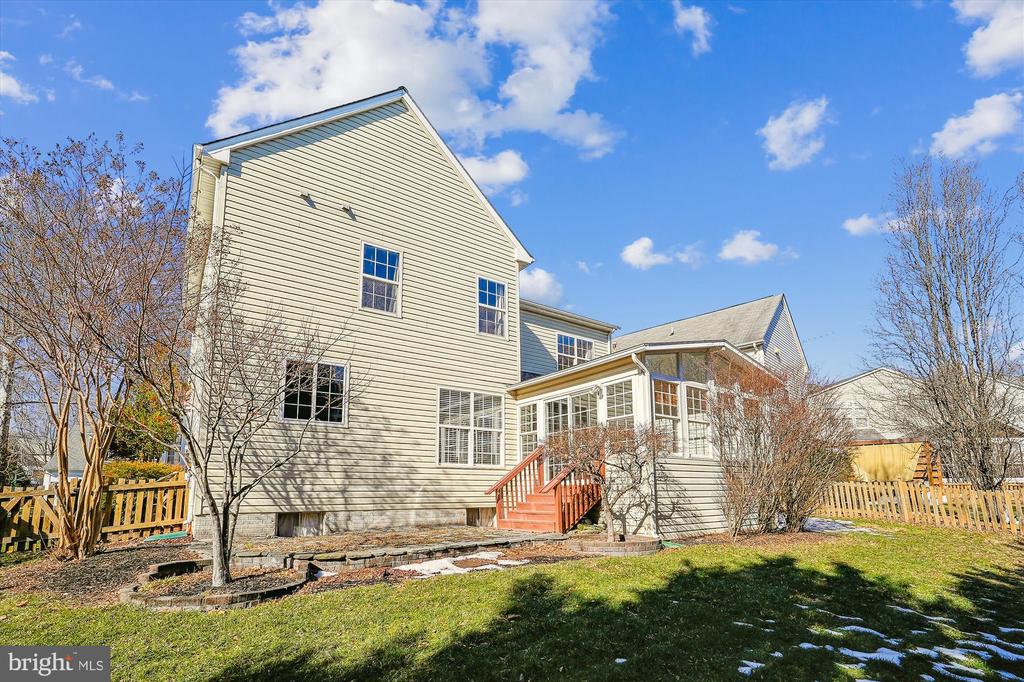 18260 Oak Lake Ct