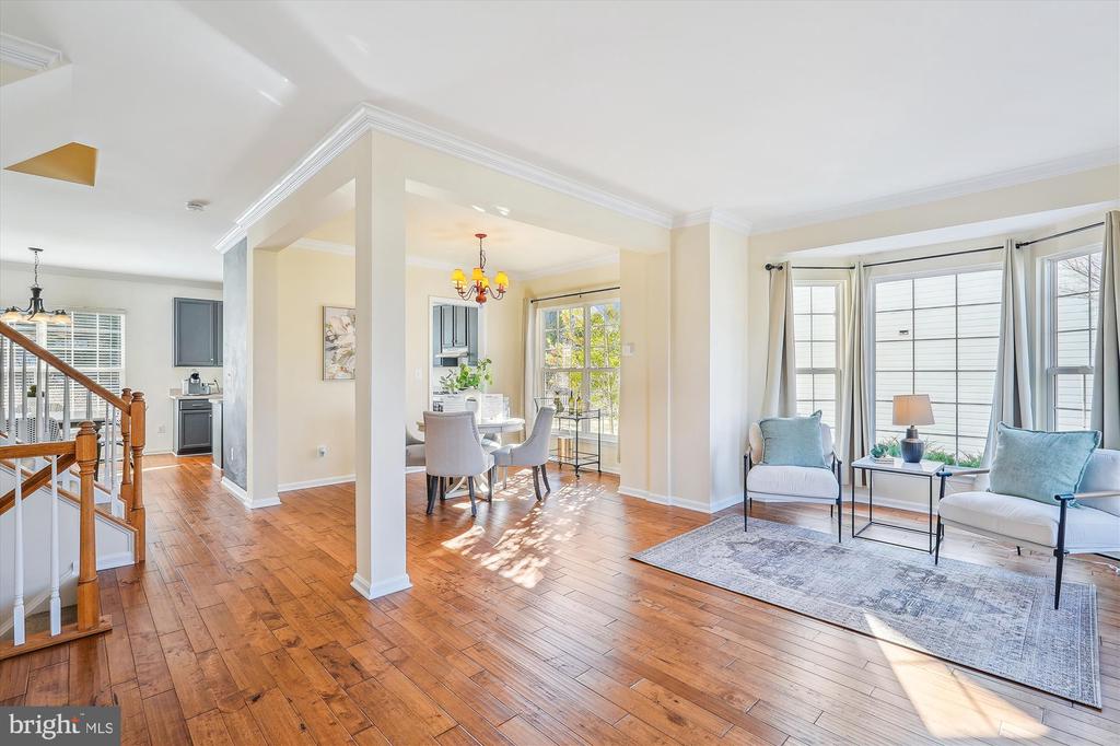 18260 Oak Lake Ct