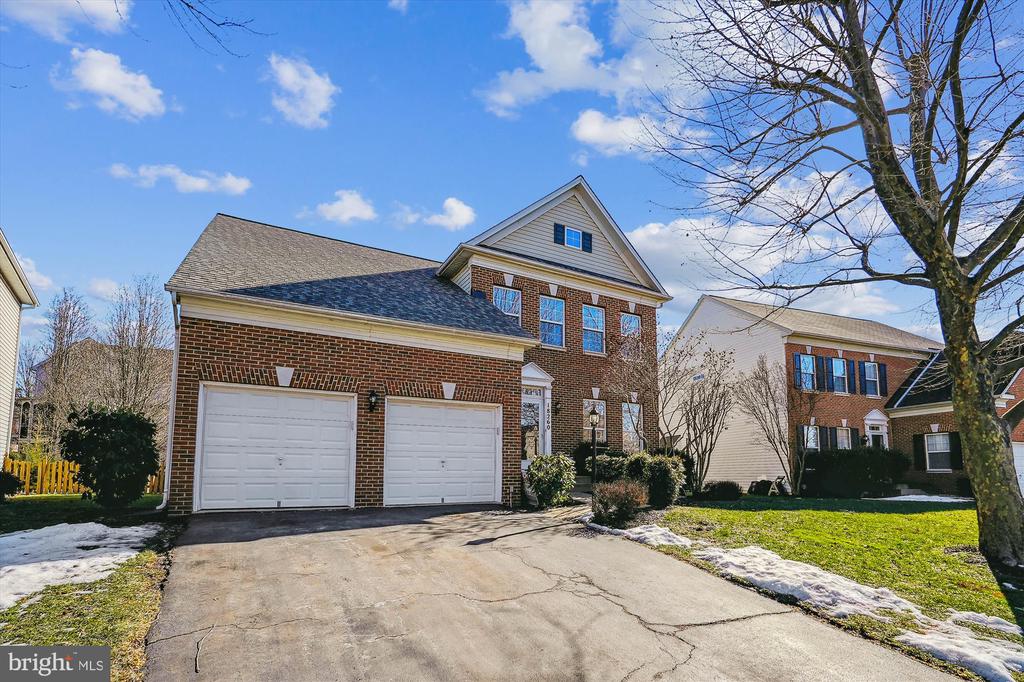 18260 Oak Lake Ct
