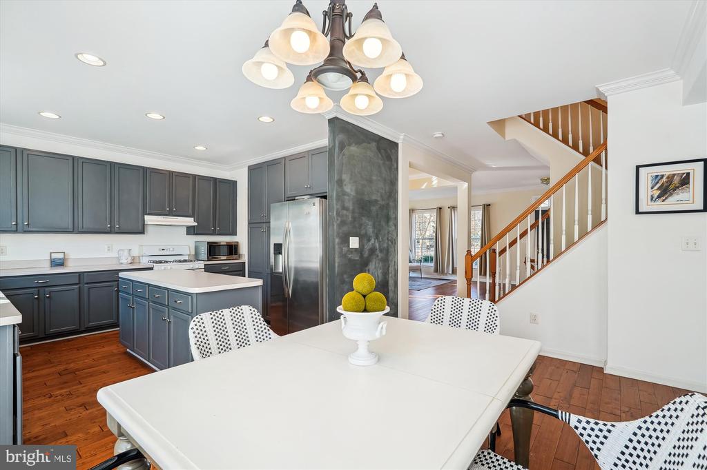 18260 Oak Lake Ct