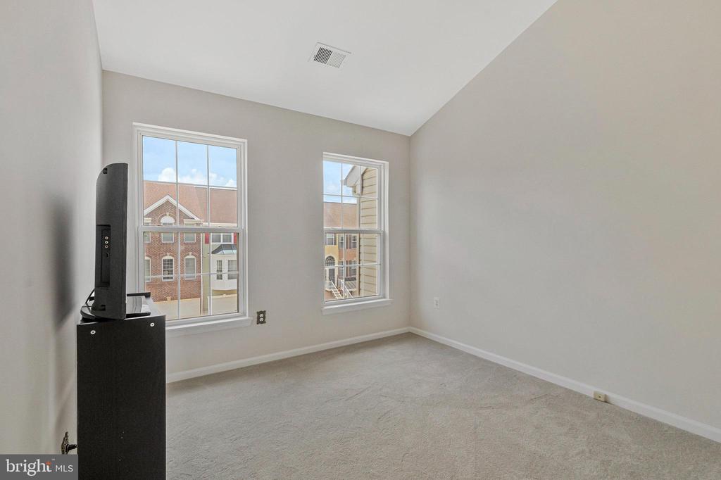 44035 RISING SUN TERRACE