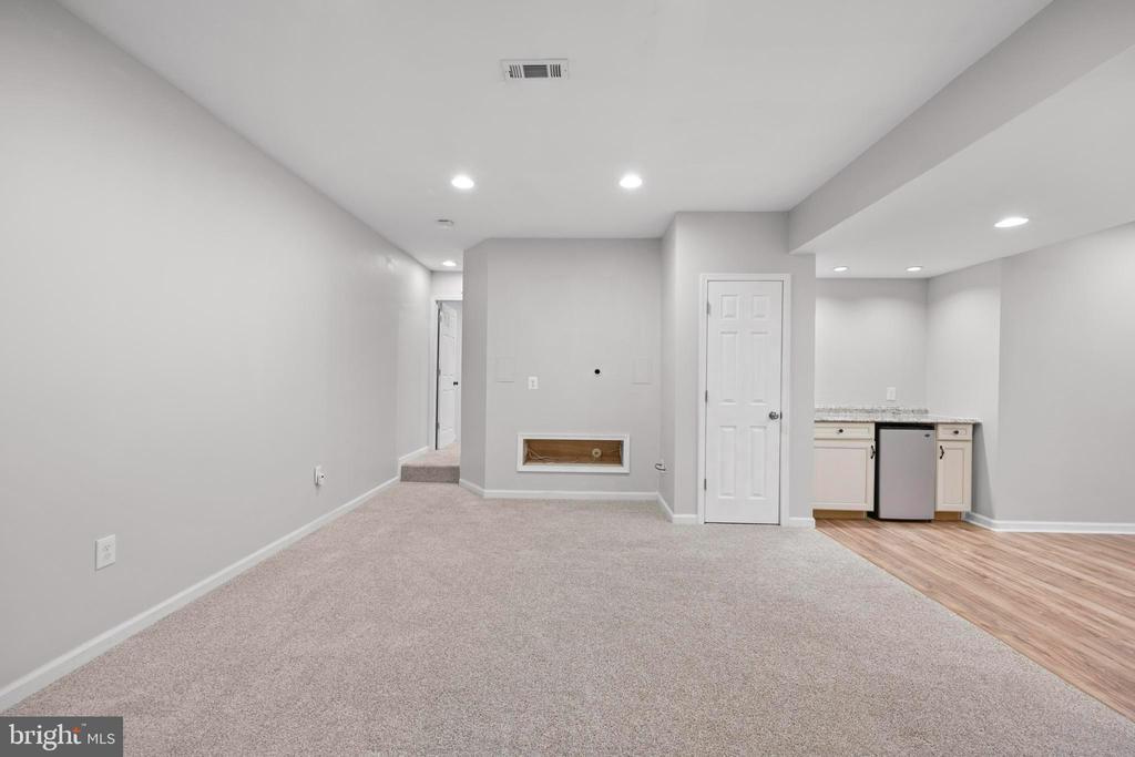 20712 PARKSIDE CIRCLE