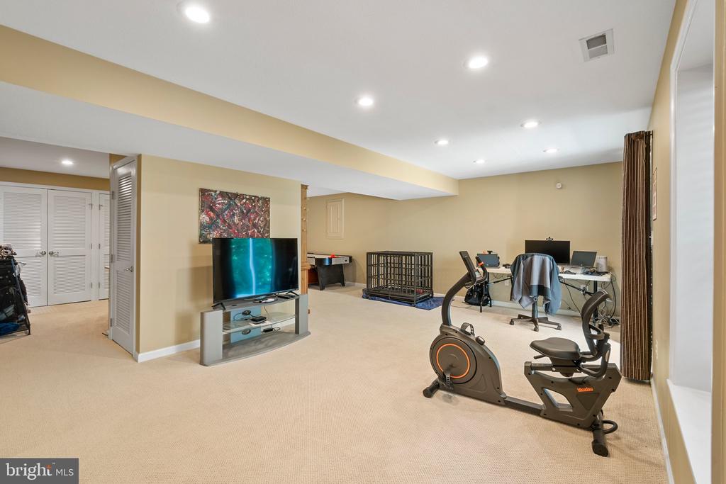 2884 Nicely Ct