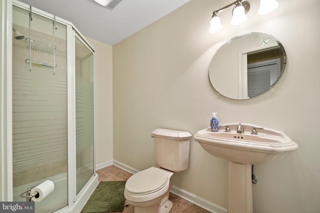 2884 Nicely Ct