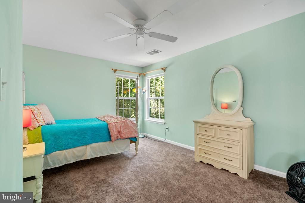 2884 Nicely Ct