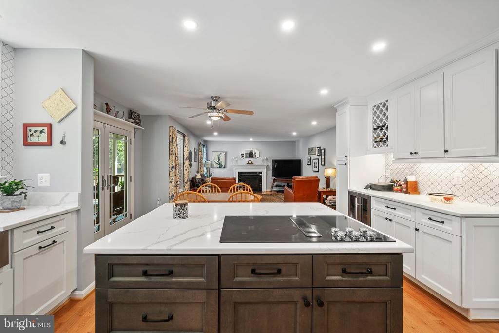 2884 Nicely Ct