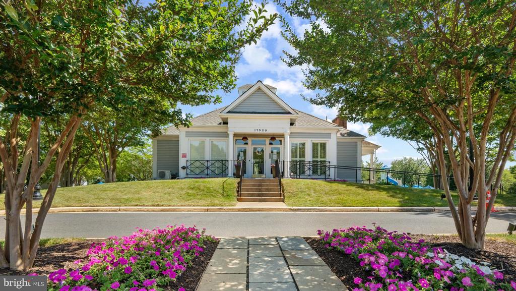 2884 Nicely Ct