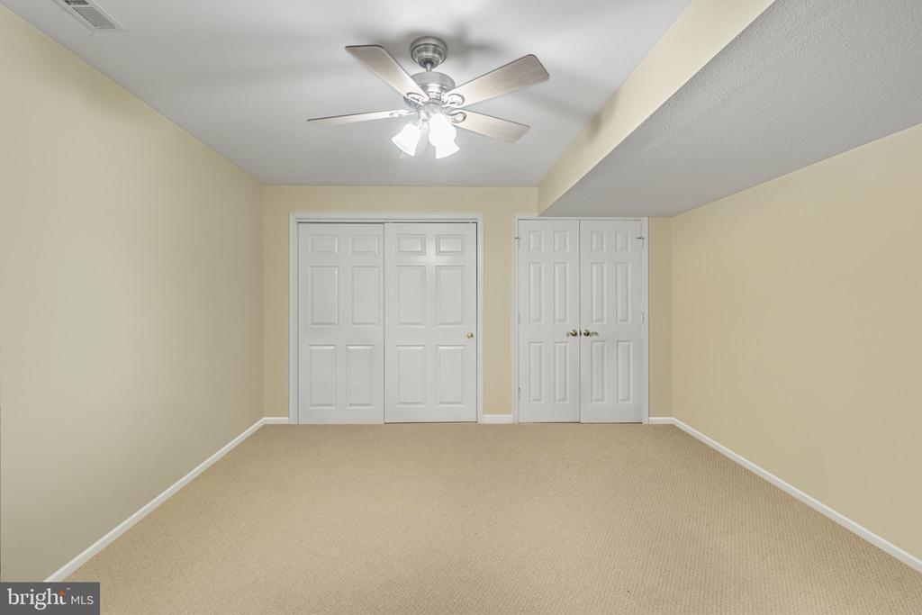 2884 Nicely Ct