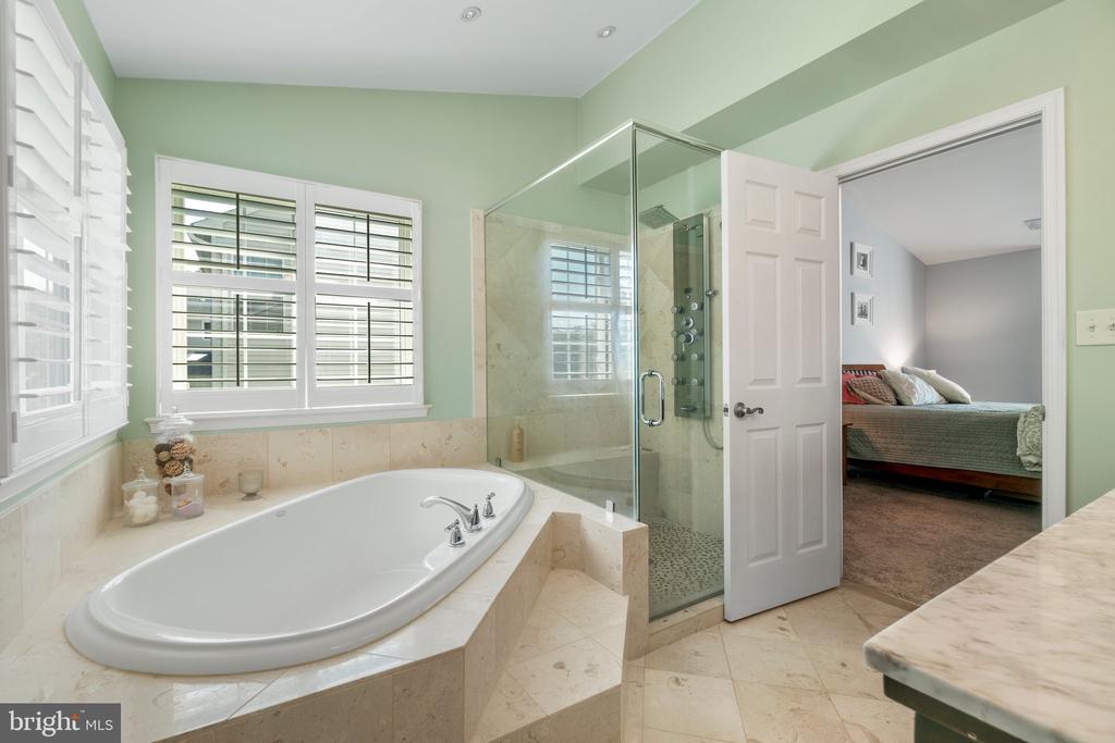 2884 Nicely Ct