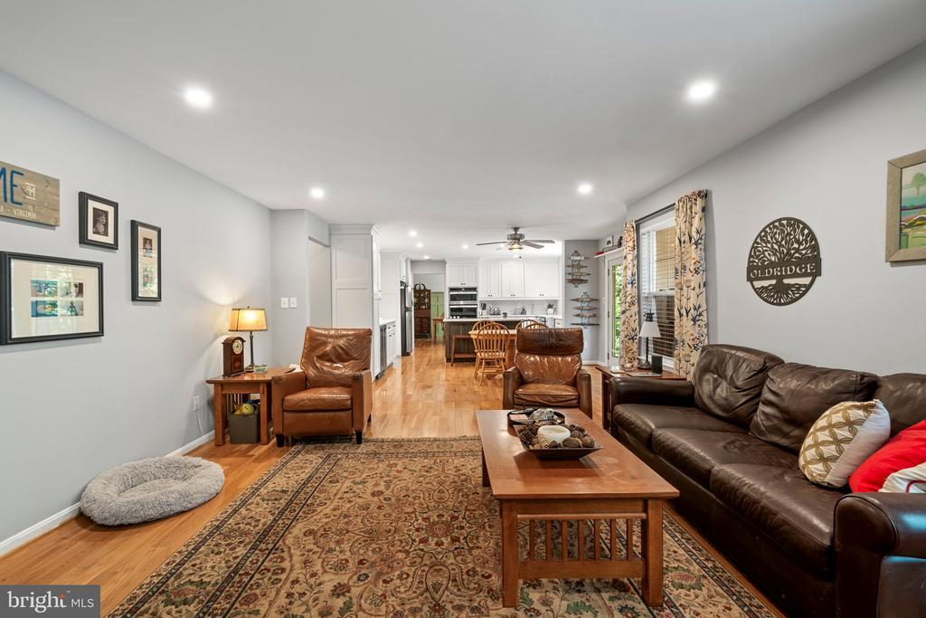 2884 Nicely Ct