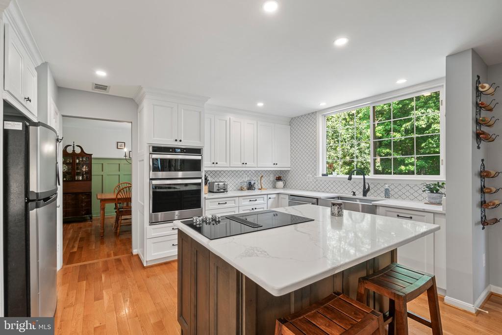 2884 Nicely Ct