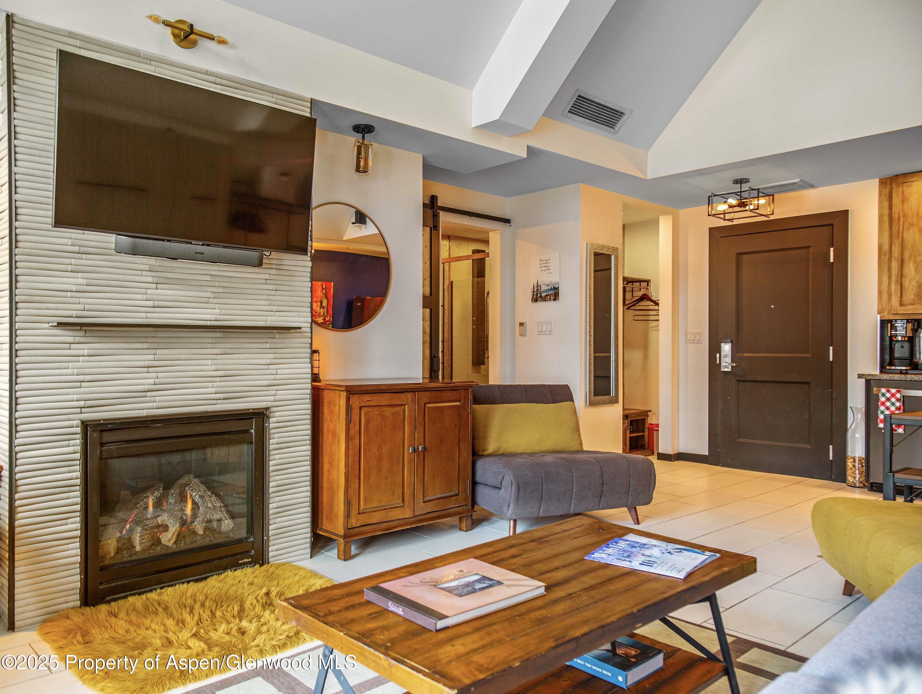 90 Carriage Way, 3515