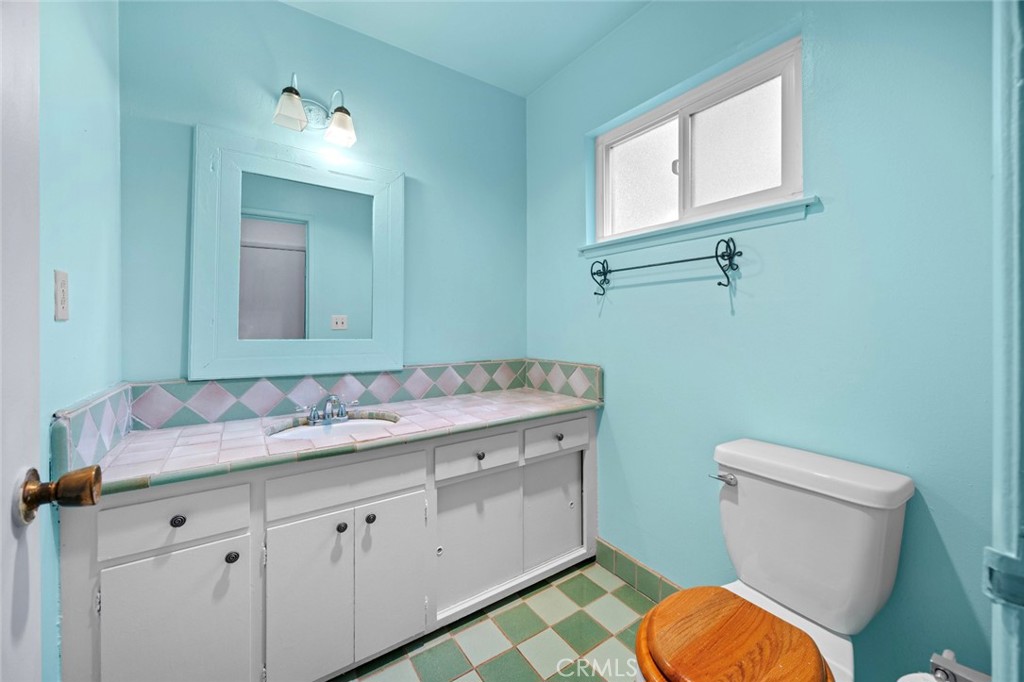 11138 Aqua Vista Street 22