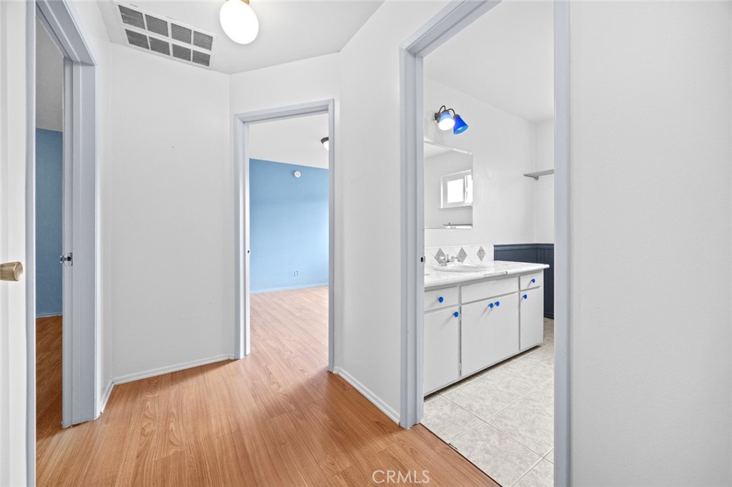 11138 Aqua Vista Street 22