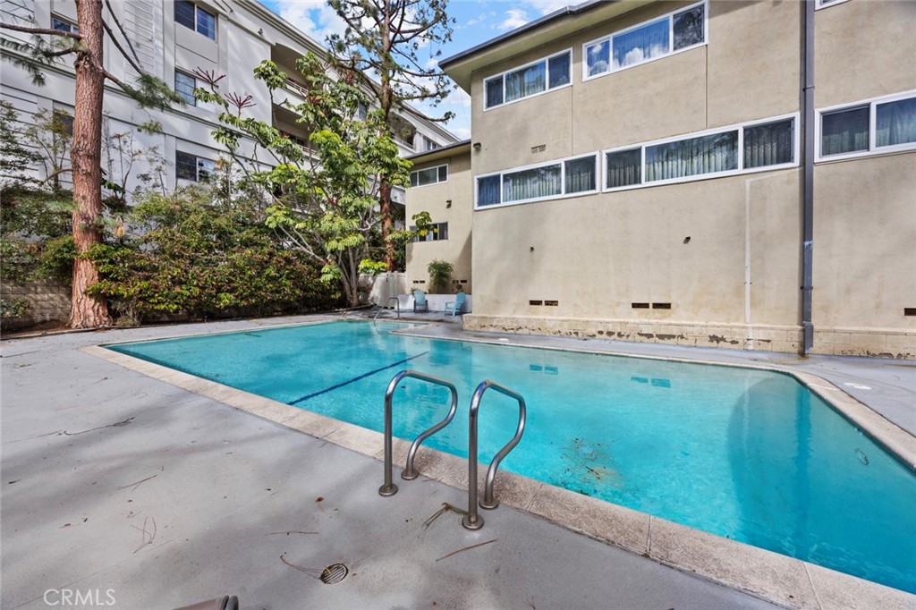 11138 Aqua Vista Street 22