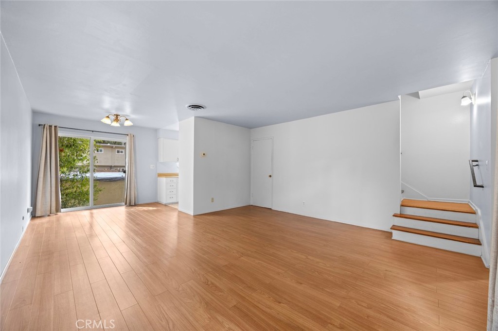 11138 Aqua Vista Street 22