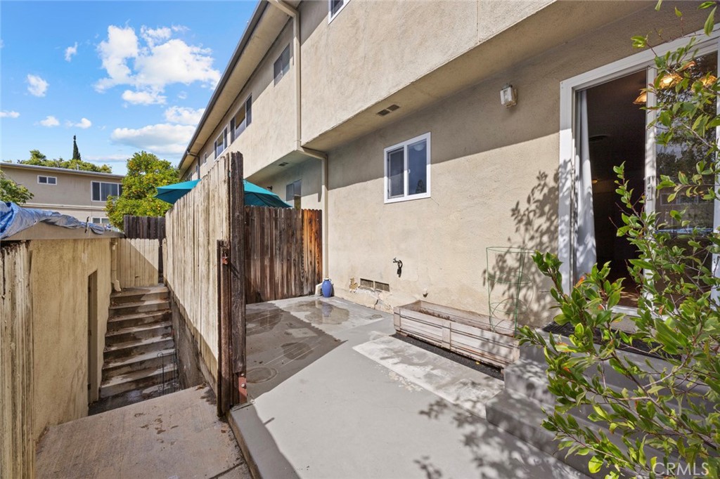 11138 Aqua Vista Street 22