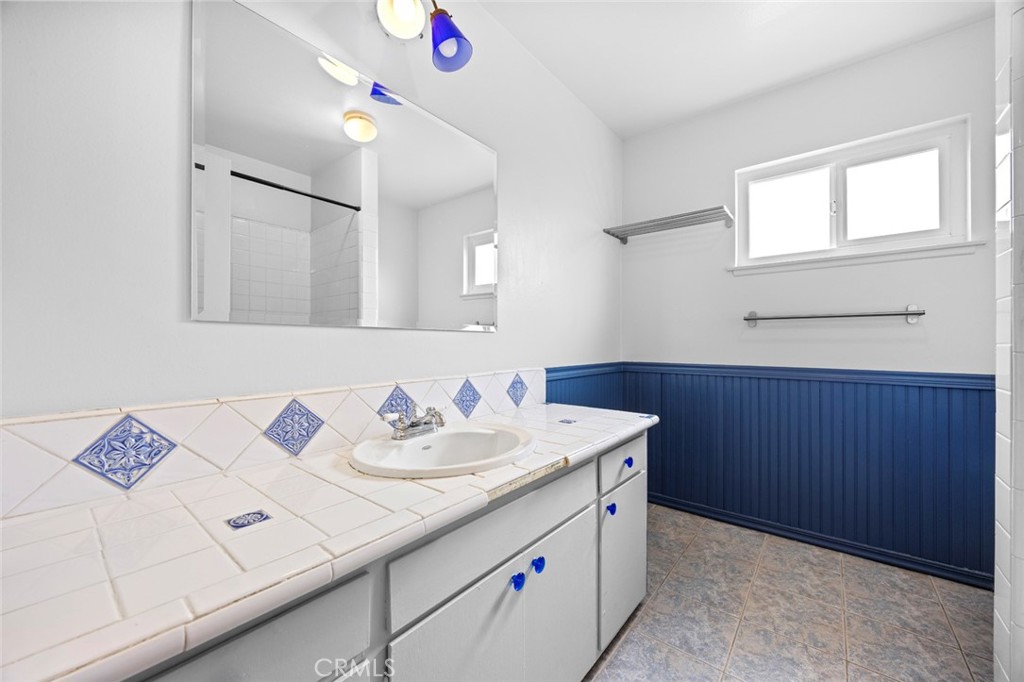 11138 Aqua Vista Street 22