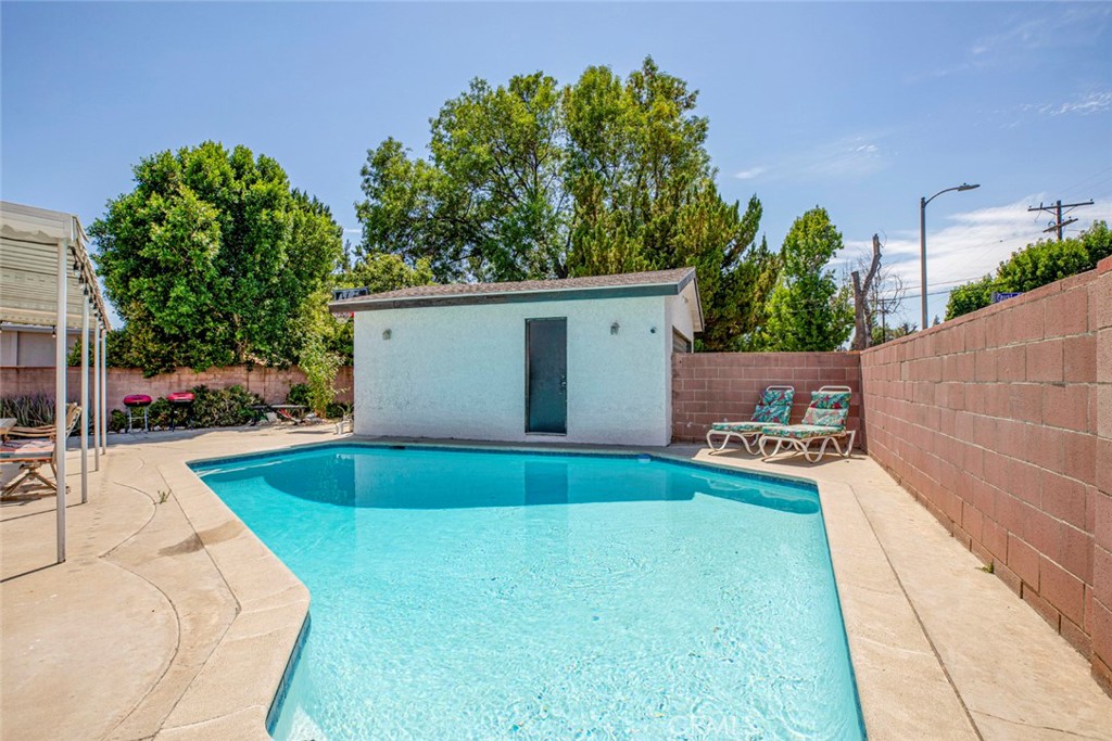 7363 Sale Avenue