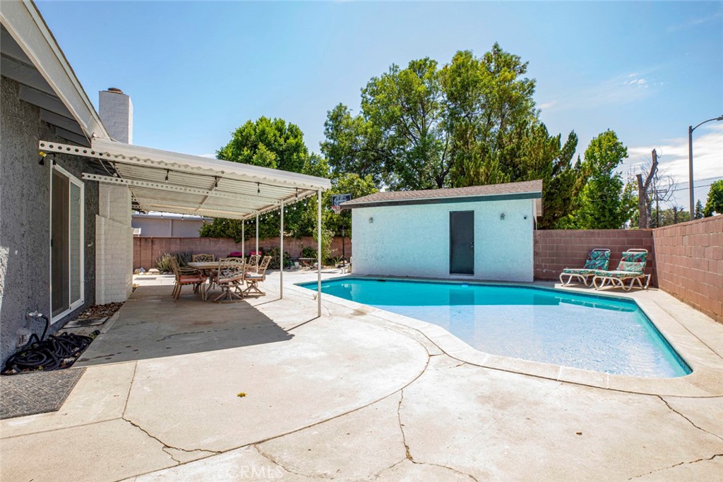 7363 Sale Avenue