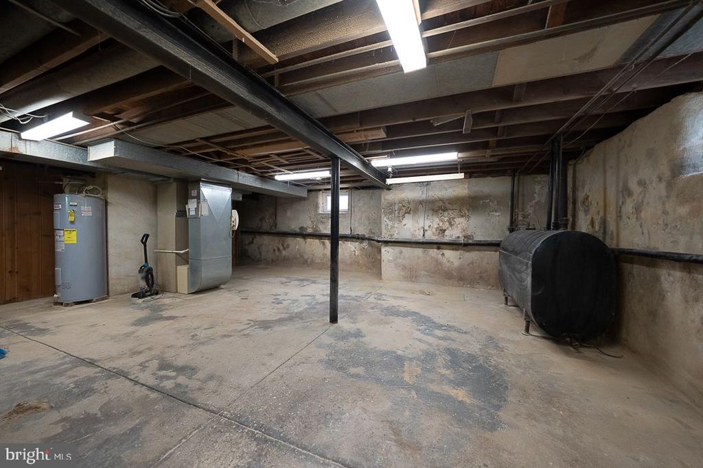 9 W Golf Club Ln