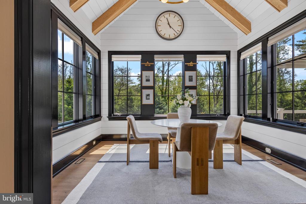 112 DOVECOTE LANE