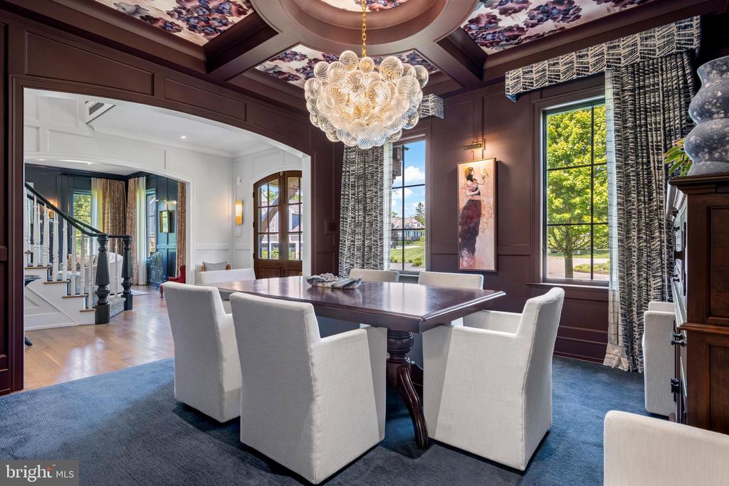 112 DOVECOTE LANE