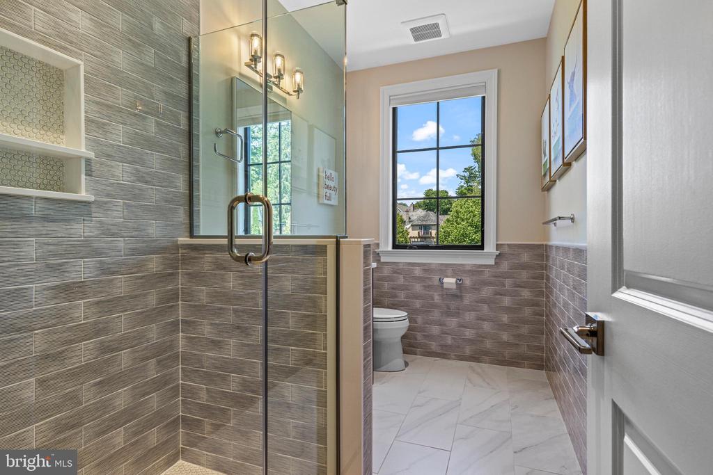 112 DOVECOTE LANE