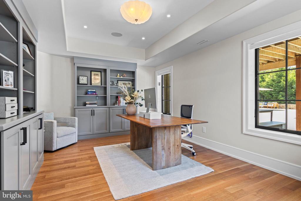 112 DOVECOTE LANE