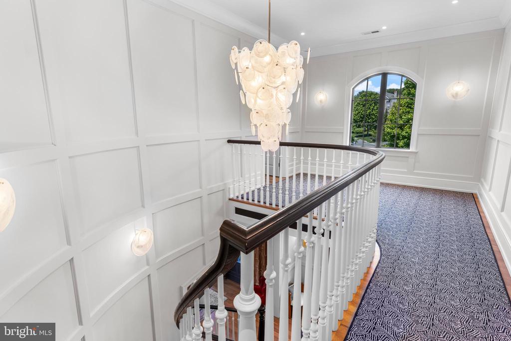 112 DOVECOTE LANE