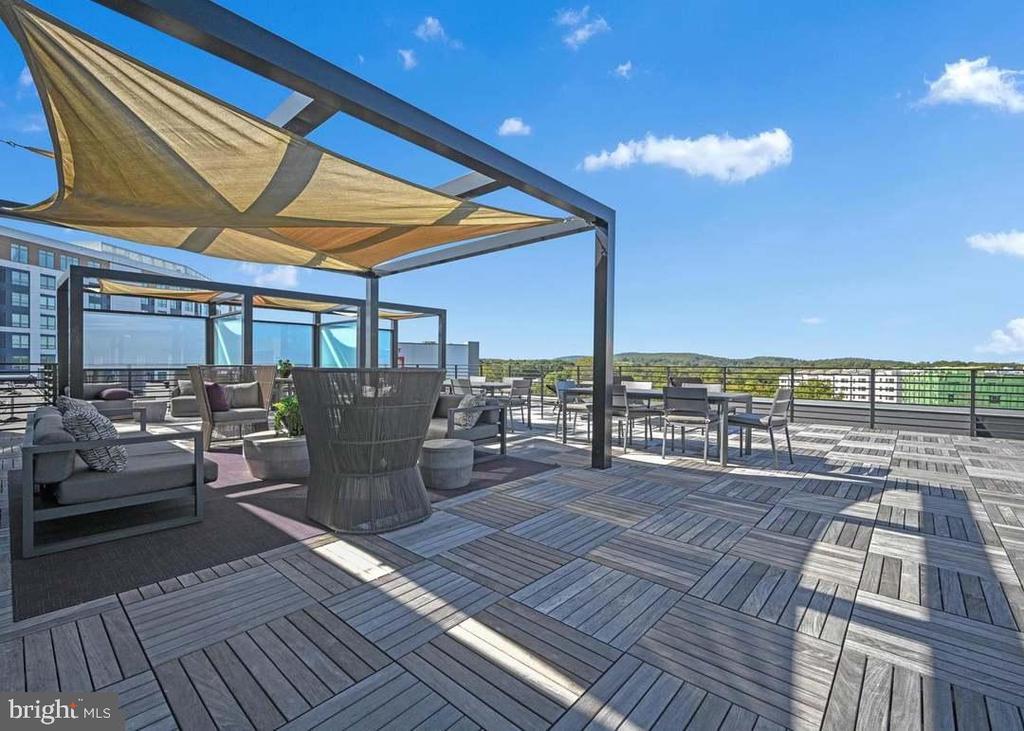 575 S Goddard Blvd #511