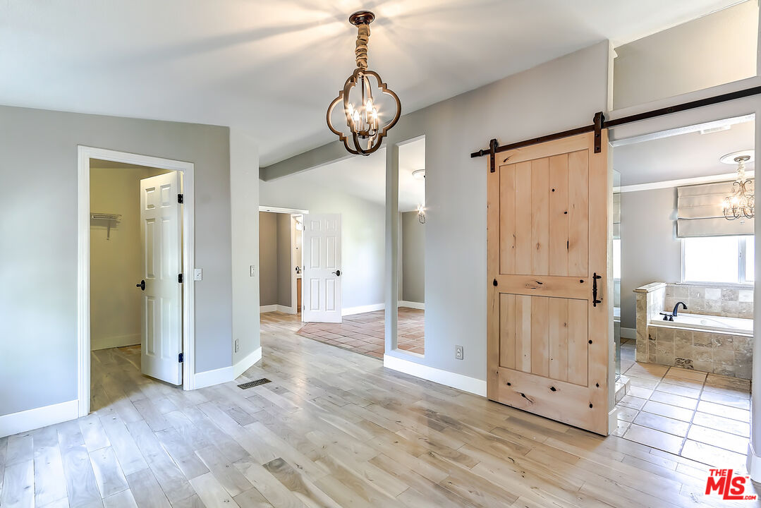 117 Navajo Ln