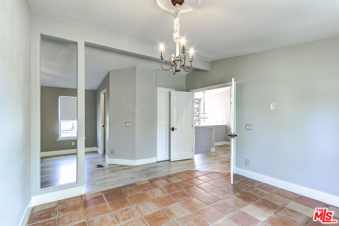 117 Navajo Ln