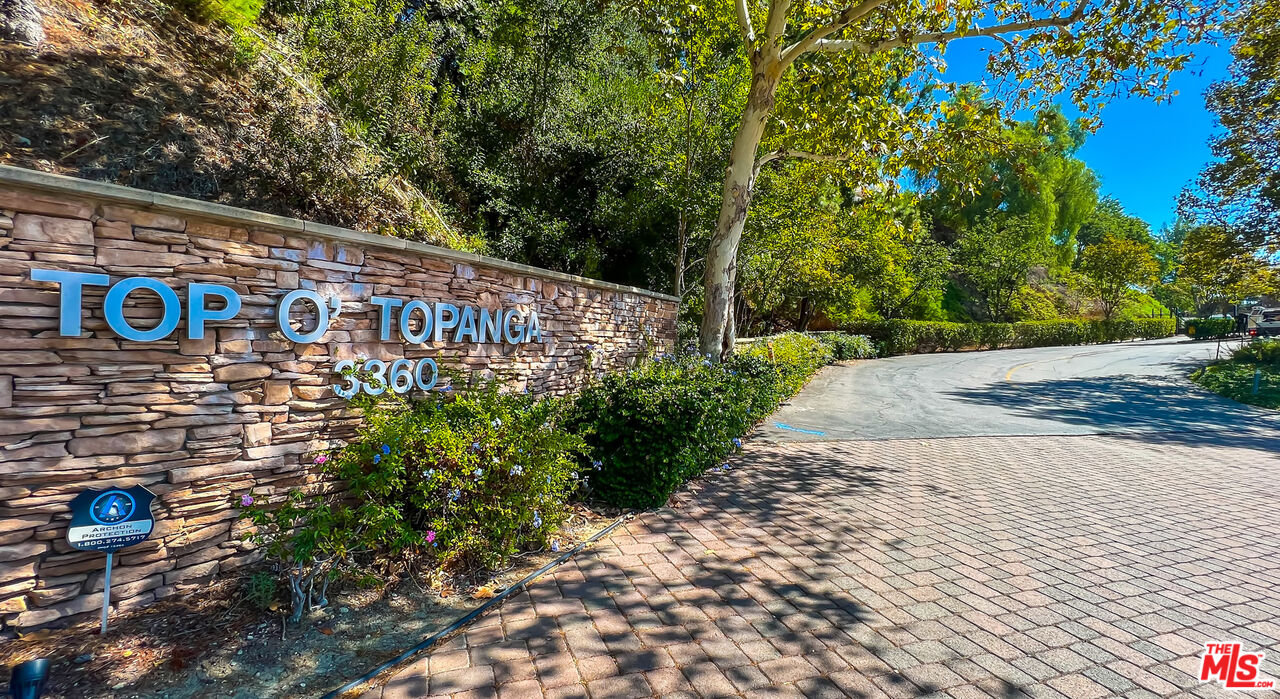 117 Navajo Ln