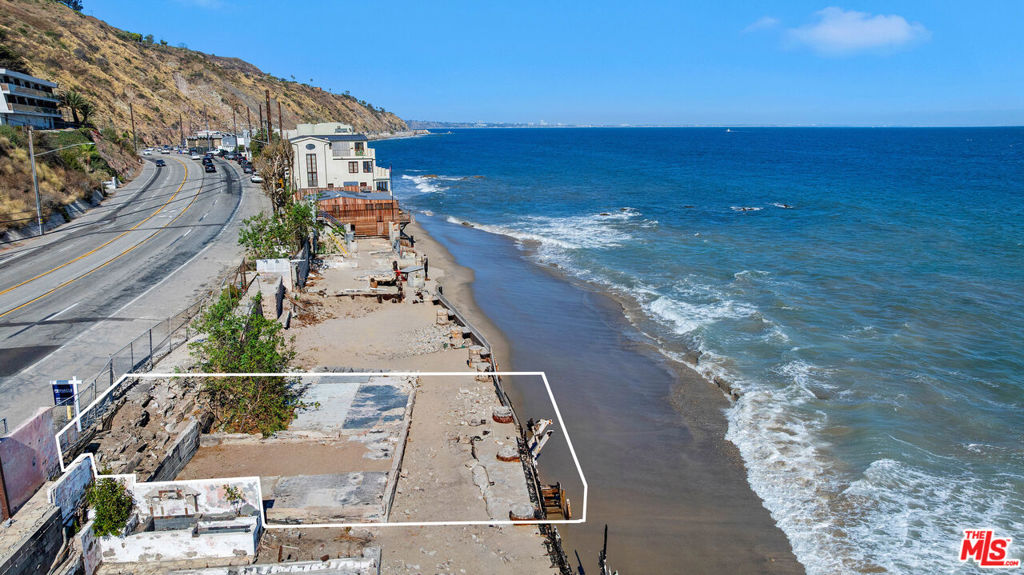 20812 Pacific Coast Highway