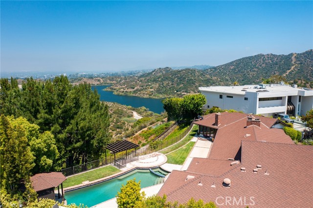 3906 Lake Vista Court, Encino (los Angeles)