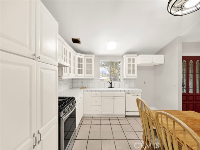 824 Chelterham Circle