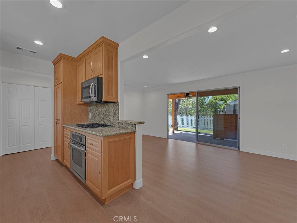 1316 Calle Tulipan