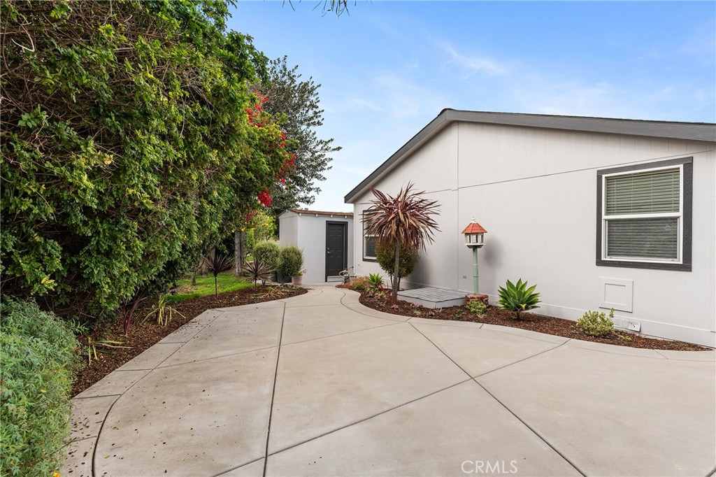 8 Chaucer Lane