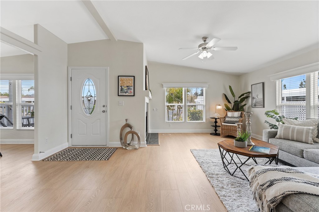 8 Chaucer Lane