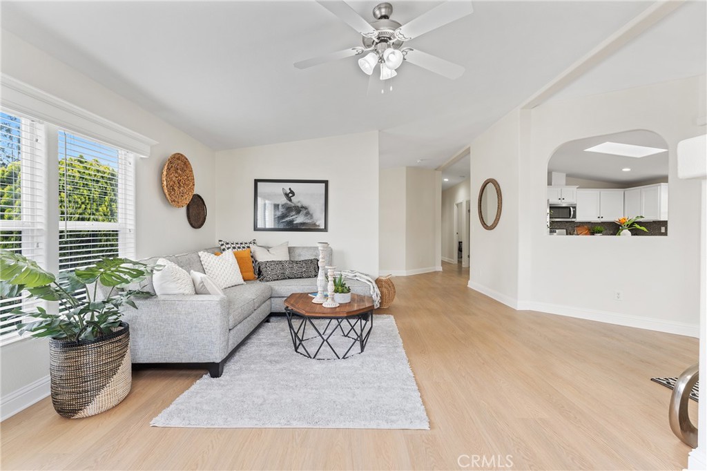 8 Chaucer Lane