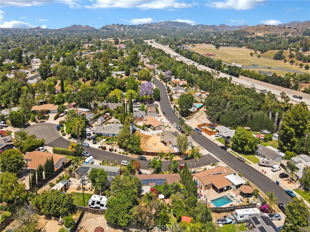 824 Chelterham Circle