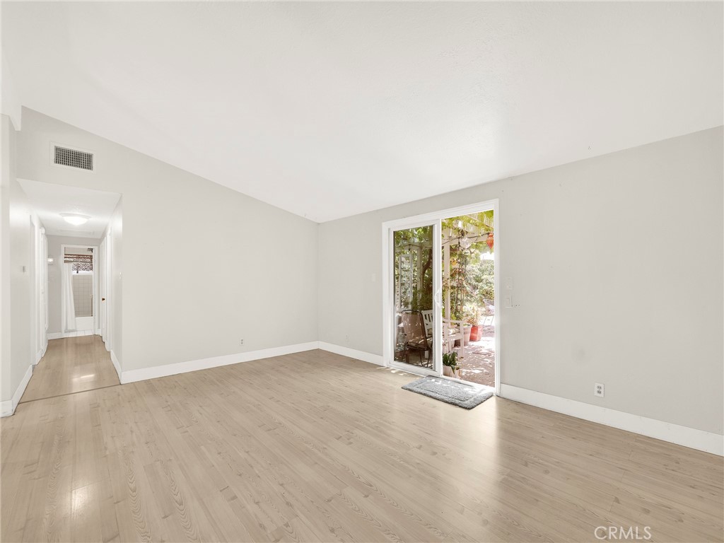 824 Chelterham Circle