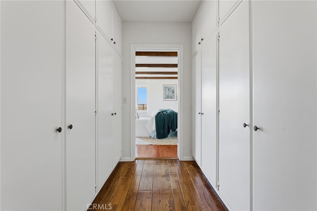 3906 Lake Vista Court