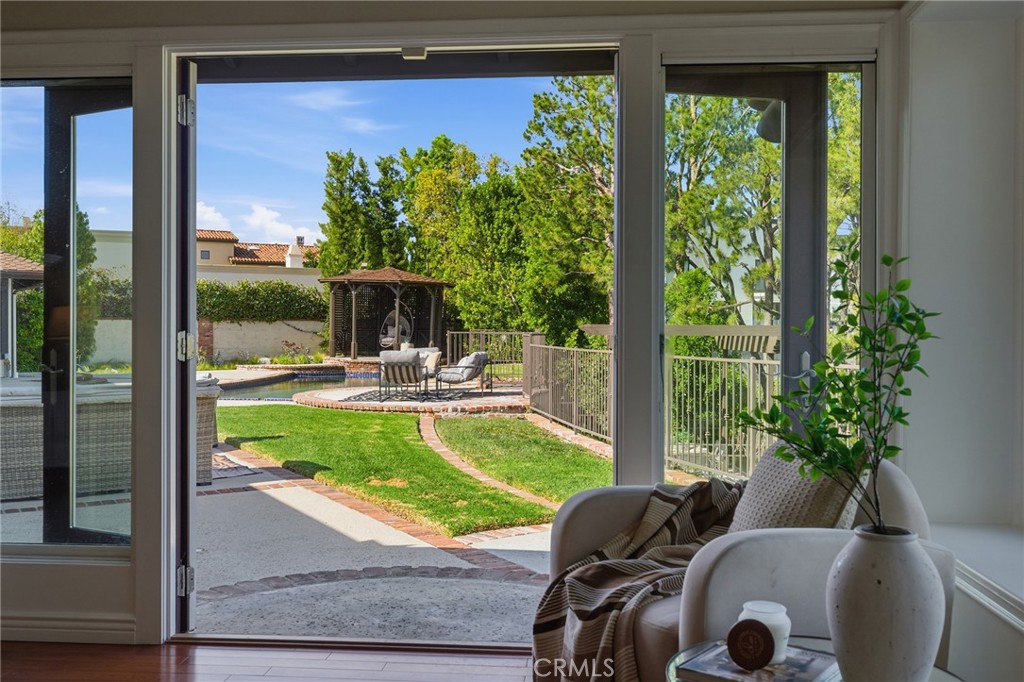 3906 Lake Vista Court