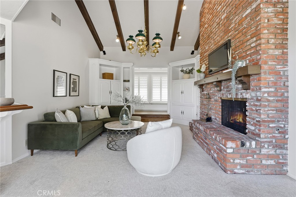 3906 Lake Vista Court