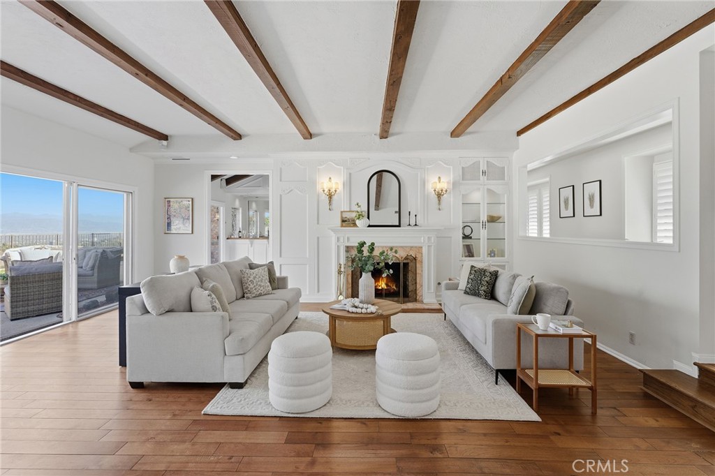 3906 Lake Vista Court