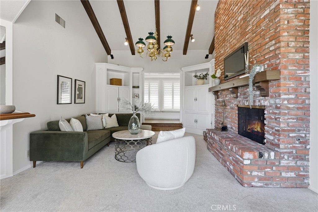 3906 Lake Vista Court