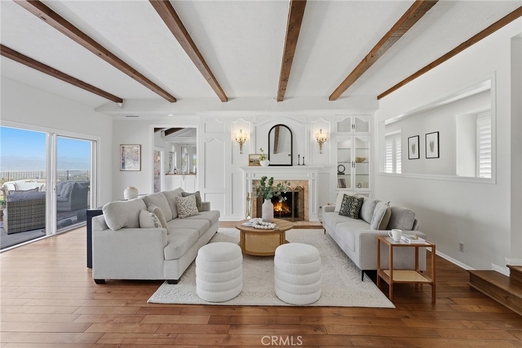 3906 Lake Vista Court