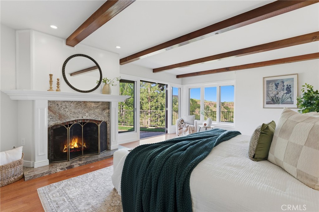 3906 Lake Vista Court